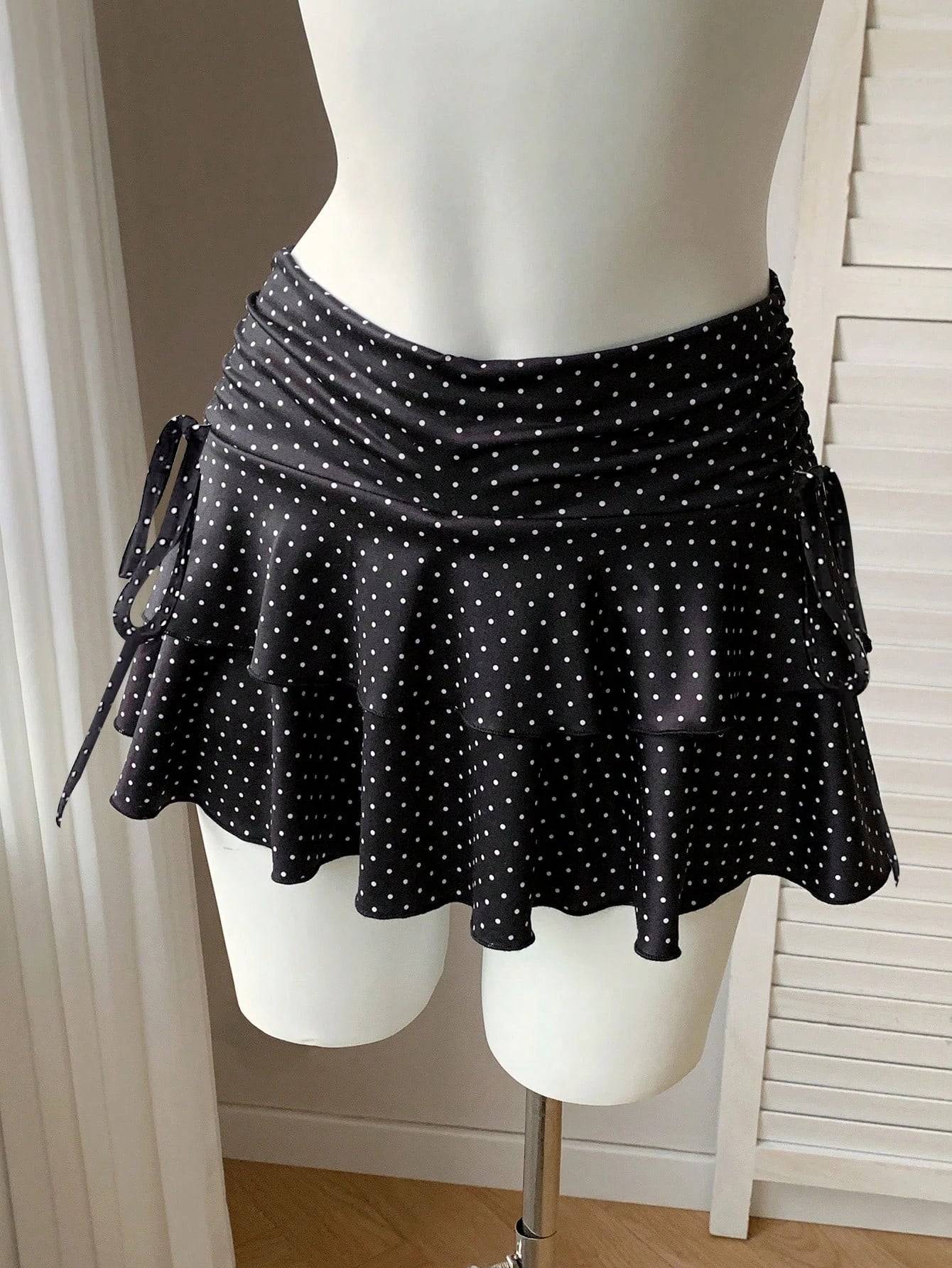 Women's Casual Vintage Skirt Black Embellished Polka Dot Print Tiered Ruffle Side Drawstring Ruched Low Rise Mini Skirt 2026